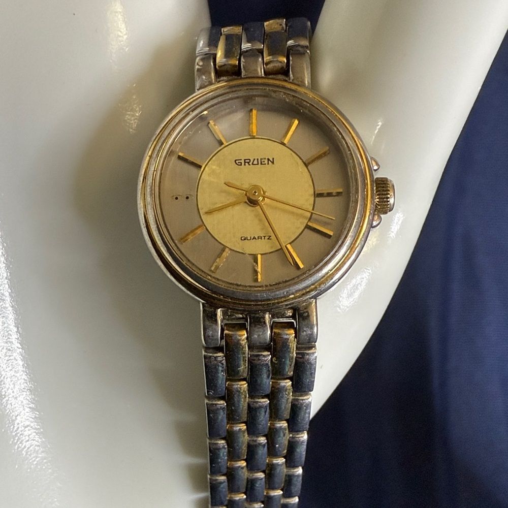 Gruen Women's Gold and Silver Quartz Watch